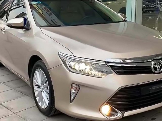 Cần bán gấp Toyota Camry 2.0E 2018, giá tốt