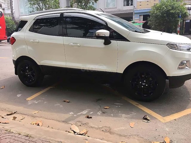 Bán Ford EcoSport Titanium đời 2015, màu trắng số tự động giá cạnh tranh