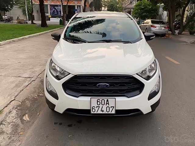 Cần bán lại xe Ford EcoSport Ambiente 1.5 AT 2019, màu trắng số tự động