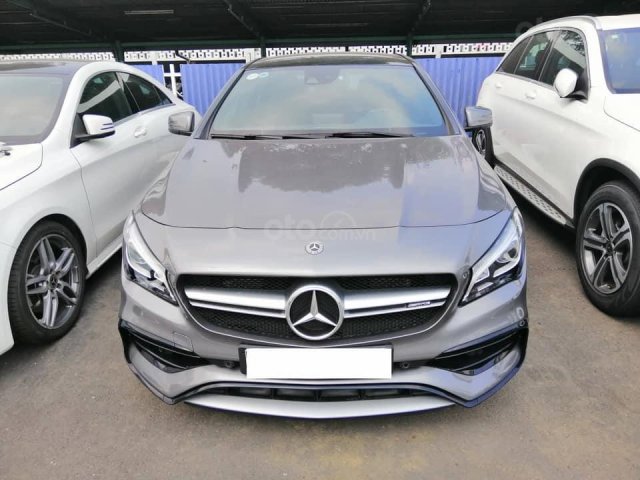 Bán Mercedes CLA 45 4Matic Model 2018, chạy lướt 1.916km, nhập khẩu, rẻ hơn tới gần 800 tr