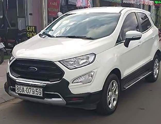 Cần bán lại xe Ford EcoSport năm sản xuất 2018, màu trắng xe gia đình giá cạnh tranh