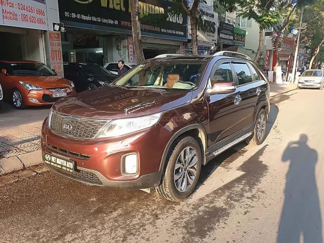 Cần bán lại xe Kia Sorento 2.2CRDI sản xuất năm 2016, màu đỏ, 775 triệu0