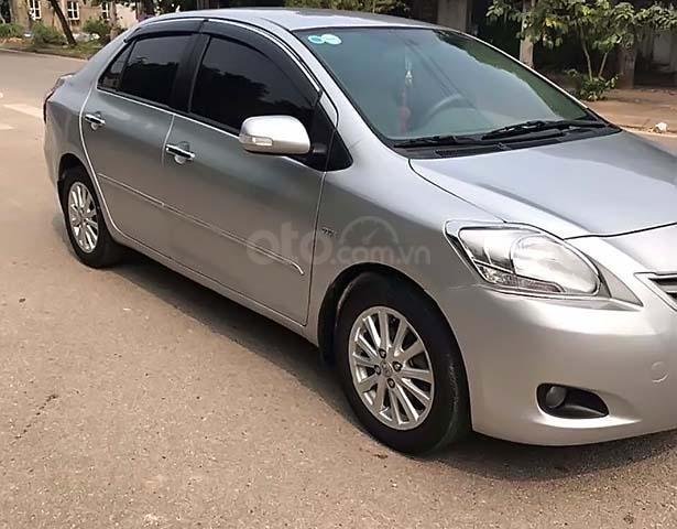 Bán ô tô Toyota Vios 1.5 E sản xuất năm 2011, màu bạc xe gia đình giá cạnh tranh0