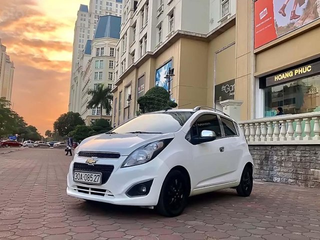 Bán Chevrolet Spark sản xuất 2013, màu trắng số tự động, 240tr