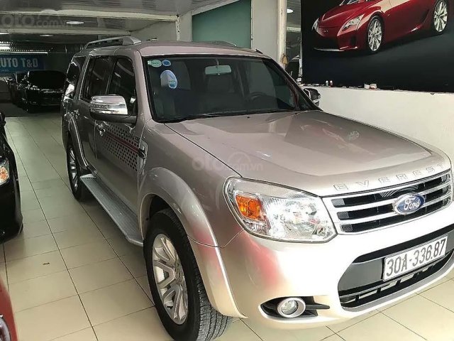 Bán Ford Everest sản xuất năm 2014, màu hồng như mới0