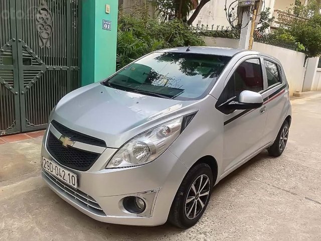 Bán Chevrolet Spark đời 2011, màu bạc, xe nhập, số tự động0