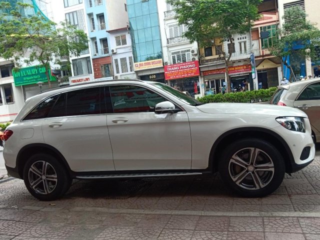 Bán Mercedes GLC 250, SX 2016, Số 71-73 Nguyễn Văn Cừ, Hà Nội0