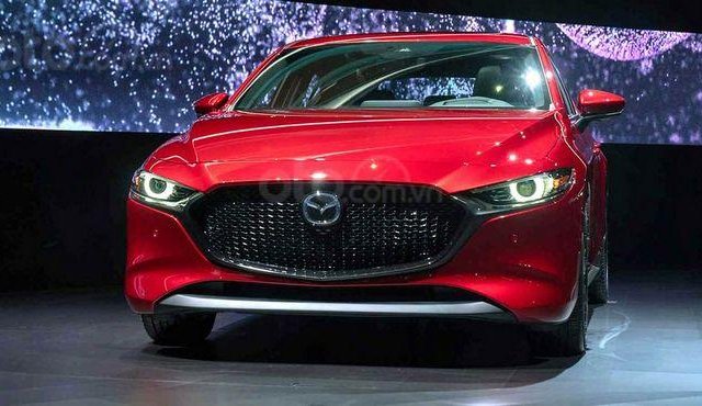 Hỗ trợ tối đa - Tư vấn nhiệt tình, Mazda 3 2.0 Sedan đời 2020, màu đỏ cá tính
