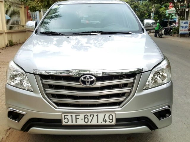 Bán Toyota Innova E đời 2016 mới 95% nhà sử dụng, liên hệ: 0913992465 Thanh