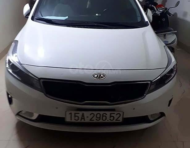 Cần bán Kia Cerato 2.0 AT sản xuất năm 2016, màu trắng chính chủ