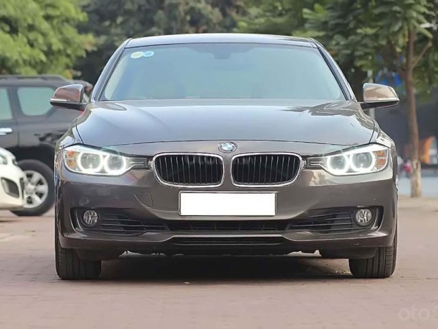 Bán BMW 3 Series 320i sản xuất năm 2015, màu nâu, nhập khẩu số tự động, giá tốt0