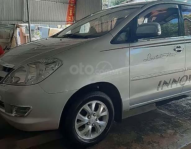 Bán ô tô Toyota Innova G MT sản xuất 2007, màu bạc số sàn, giá tốt