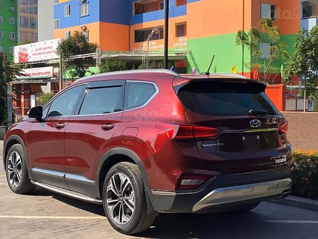 Bán ô tô Hyundai Santa Fe năm sản xuất 2018, màu đỏ0