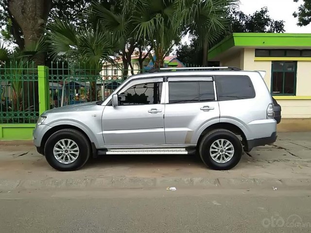 Cần bán xe Mitsubishi Pajero sản xuất 2008, màu bạc, nhập khẩu nguyên chiếc chính hãng