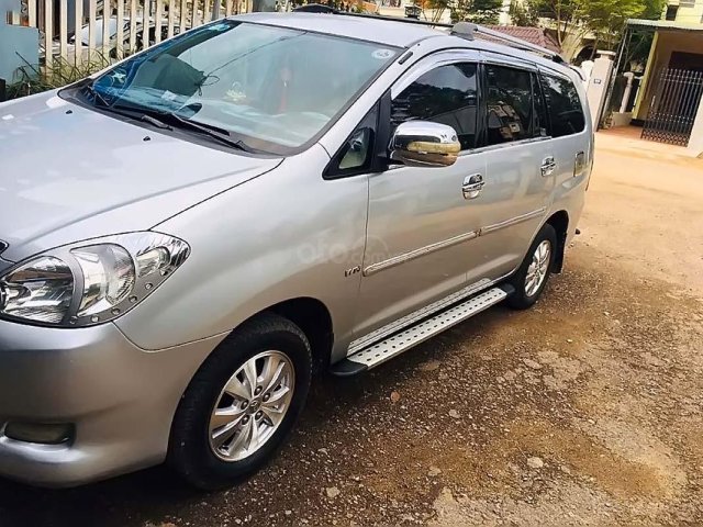 Bán xe cũ Toyota Innova G 2009, màu bạc0