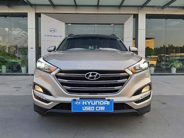 Bán ô tô Hyundai Tucson đời 2018 xe còn mới lắm0