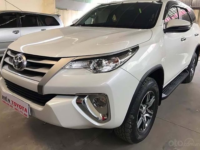 Cần bán gấp Toyota Fortuner sản xuất năm 2019, màu trắng, xe nhập chính hãng0