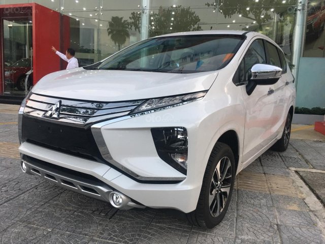 Chi 180 triệu, nhận về ngay chiếc Mitsubishi Xpander MT đời 2019, màu trắng, nhập khẩu 