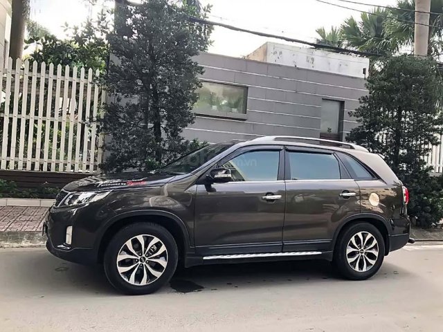 Bán xe Kia Sorento DATH sản xuất năm 2017, màu nâu, xe gia đình0