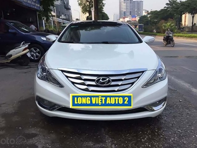 Cần bán gấp Hyundai Sonata 2.0 AT sản xuất 2012, màu trắng, nhập khẩu chính chủ0