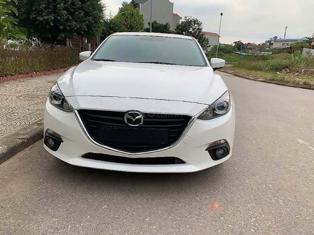 Bán xe cũ Mazda 3 1.5 AT đời 2015, màu trắng0