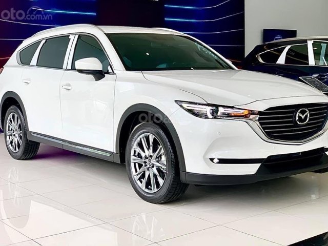 Cần bán nhanh chiếc Mazda CX 8 Luxury đời 2019, màu trắng, giá cạnh tranh0
