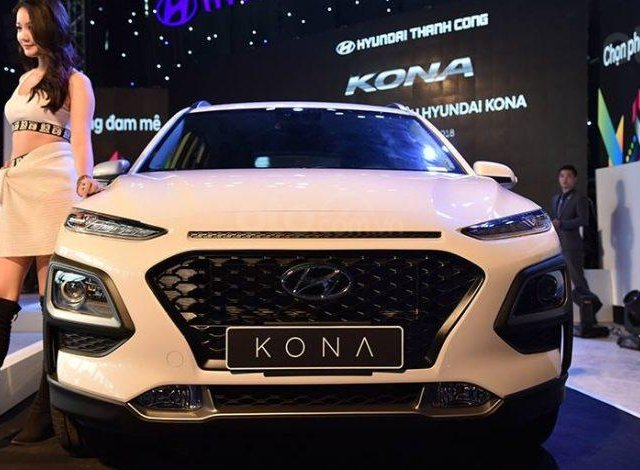 Trả góp 85% + Bảo hành 3 năm, Hyundai Kona 2.0 bản tiêu chuẩn năm 2019, màu trắng, giá tốt0