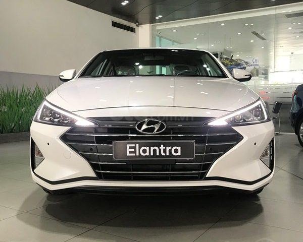 Hyundai Elantra 2.0 AT Facelift 2020 sẵn xe giao ngay nhận nhiều ưu đãi T3/2020