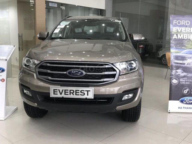 Tuyên Quang mua Ford Everest Ambiente 4x2AT đời 2019, màu ghi vàng, giảm 80 triệu tiền mặt, tặng phụ kiện giá trị