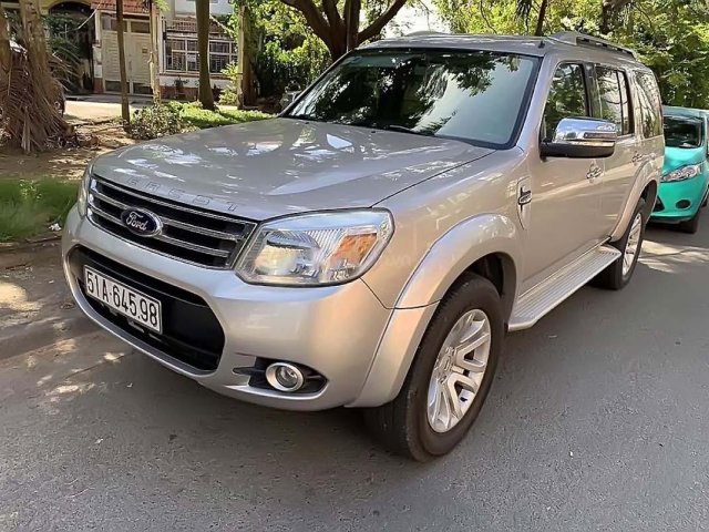 Bán Ford Everest năm 2013, màu vàng số tự động