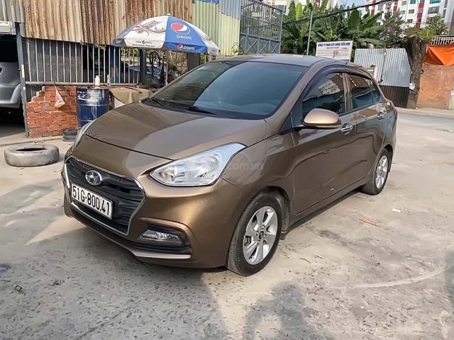 Bán ô tô Hyundai Grand i10 đời 2018, màu nâu xe còn mới nguyên0