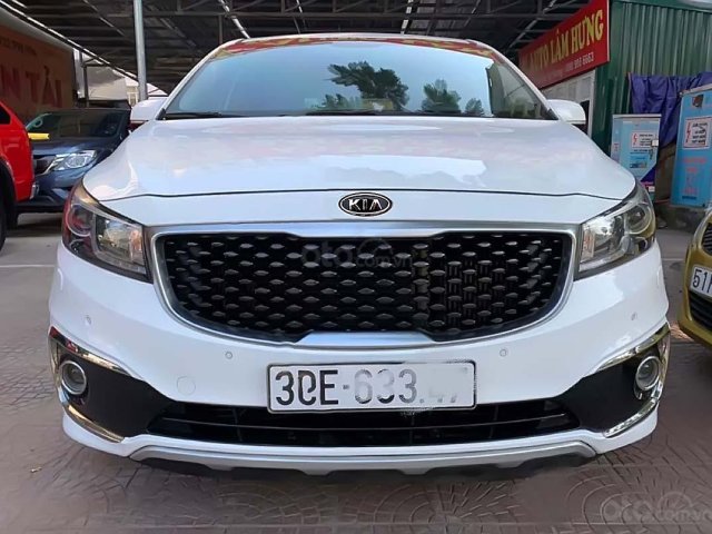 Cần bán lại Kia Sedona 2.2L DATH đời 2016, màu trắng, giá tốt