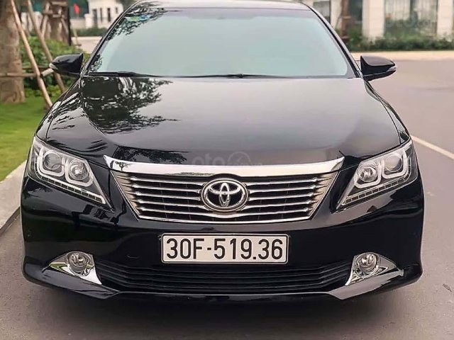 Cần bán gấp Toyota Camry 2.5Q sản xuất năm 2014, màu đen, 820 triệu0