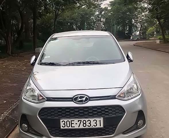 Bán Hyundai Grand i10 đời 2017, màu bạc, giá 318tr