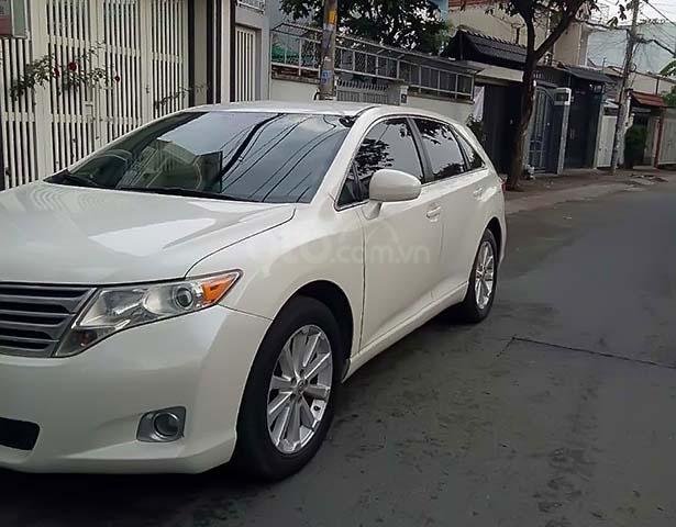 Cần bán Toyota Venza sản xuất năm 2009, màu trắng, nhập khẩu nguyên chiếc chính hãng0