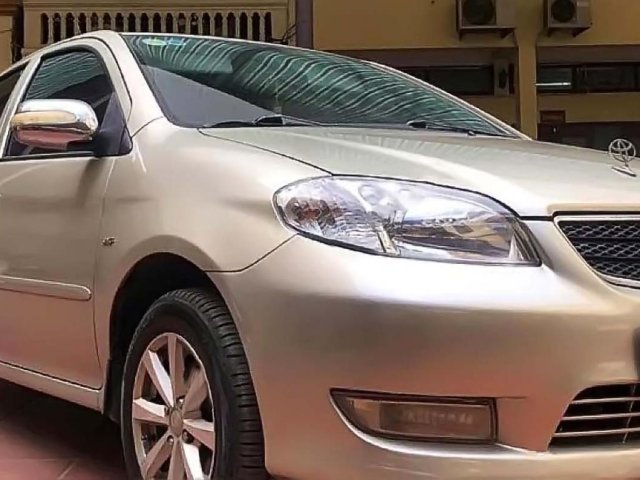 Cần bán xe Toyota Vios đời 2003, màu vàng xe còn mới lắm0