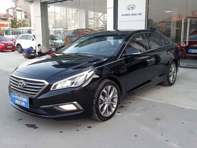 Cần bán Hyundai Sonata 2.0 AT năm 2014, màu đen, xe nhập số tự động0