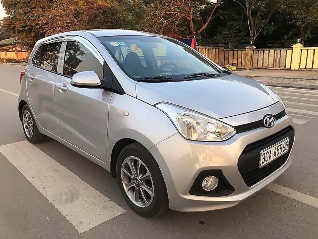 Xe Hyundai Grand i10 năm sản xuất 2015, màu bạc, nhập khẩu nguyên chiếc0