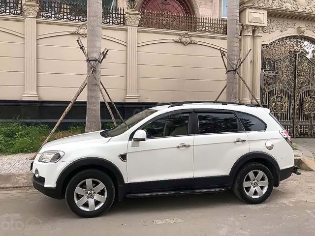 Cần bán xe Chevrolet Captiva Ltz sản xuất 2009, màu trắng0