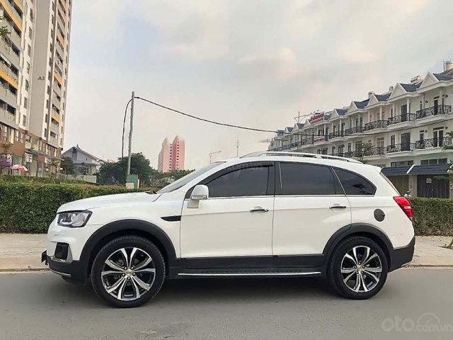 Bán xe Chevrolet Captiva LTZ năm sản xuất 2017, màu trắng0