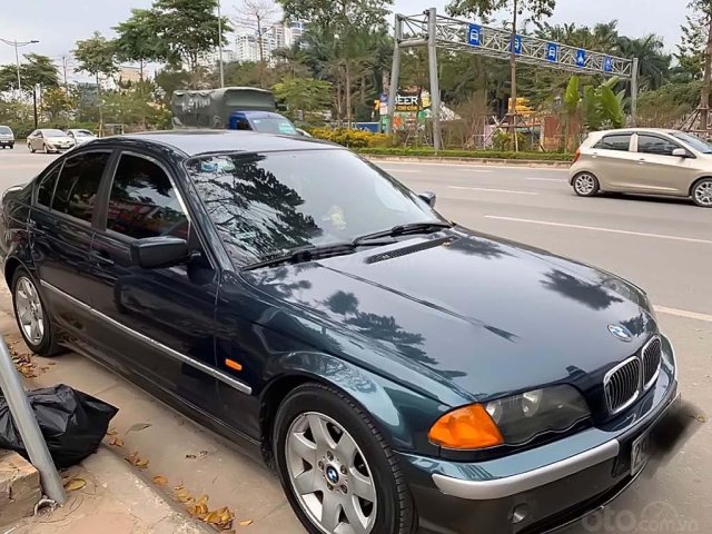 Cần bán gấp BMW 3 Series năm 2001, màu xanh lam xe máy chạy êm