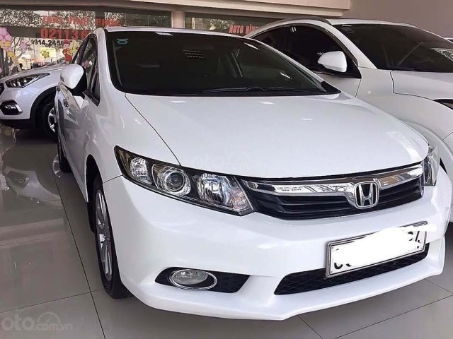 Cần bán lại xe Honda Civic 2.0 AT sản xuất 2013, màu trắng, giá 520tr0