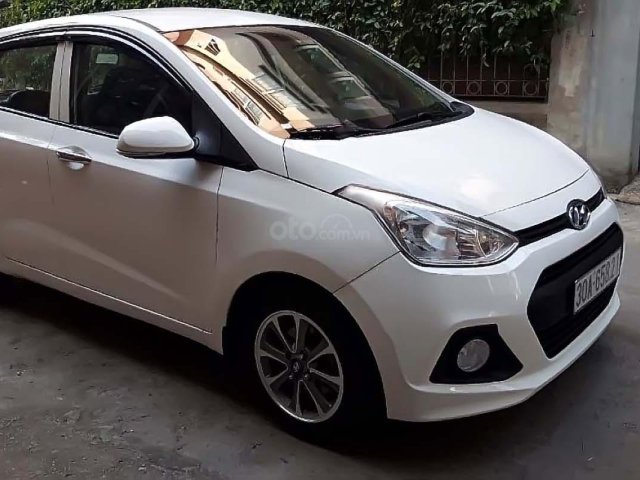 Cần bán xe Hyundai Grand i10 1.0 MT năm sản xuất 2015, màu trắng, nhập khẩu nguyên chiếc  0