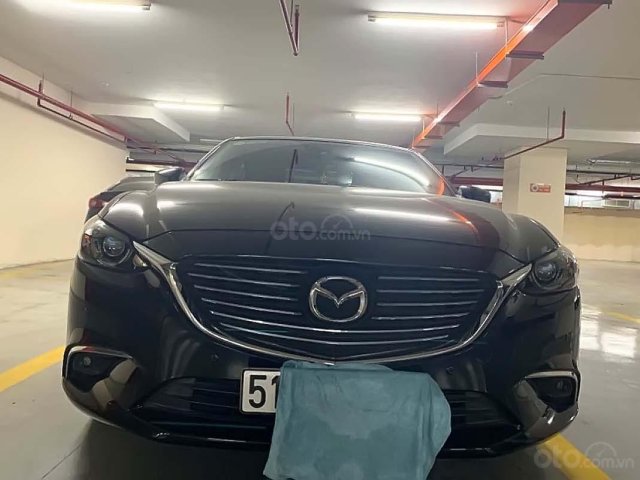 Xe Mazda 6 Luxury 2.0 AT 2019, màu đen, 890tr0