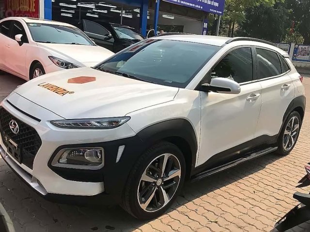 Cần bán gấp Hyundai Kona 2.0 ATH đời 2018, màu trắng như mới, 708tr