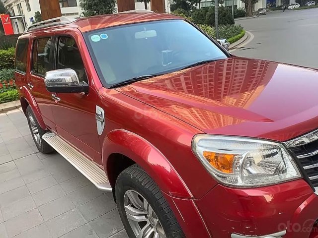 Cần bán xe Ford Everest 2.5L 4x2 AT sản xuất năm 2010, màu đỏ 0