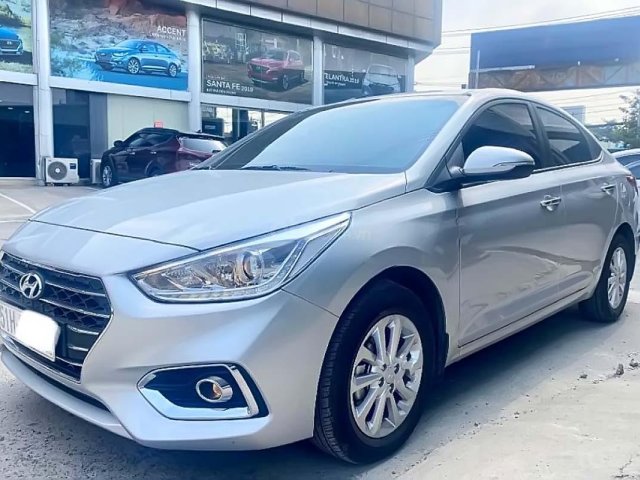 Cần bán Hyundai Accent 1.4 MT đời 2019, màu bạc, 486 triệu