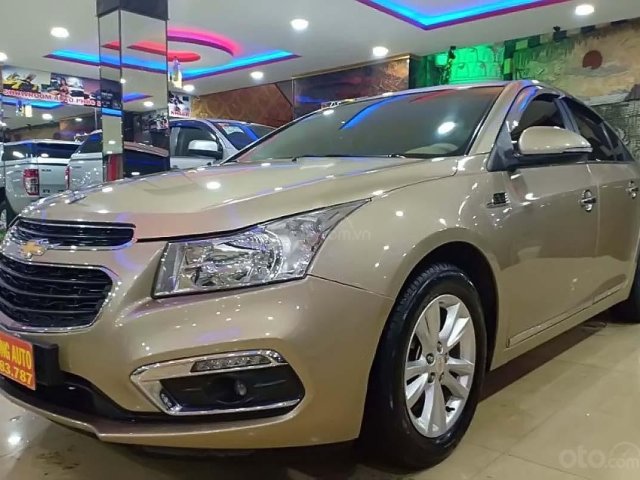 Bán Chevrolet Cruze LT 1.6 MT sản xuất năm 2015, chính chủ, 410tr