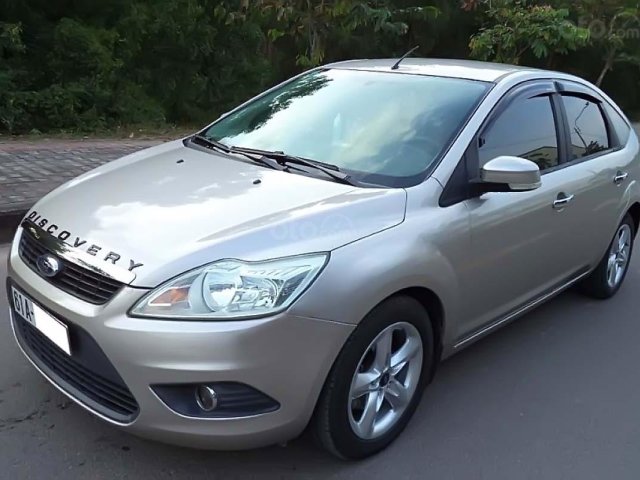 Bán Ford Focus 1.8 sản xuất 2010 còn mới0