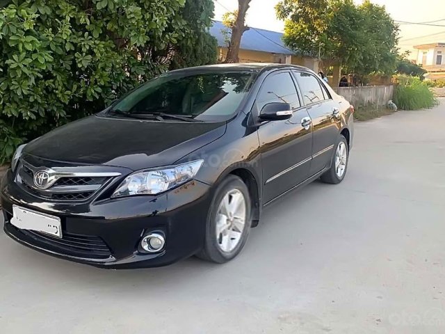 Cần bán Toyota Corolla Altis 2.0V 2012, màu đen giá cạnh tranh0